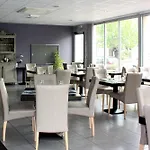 Le Midi Hotel