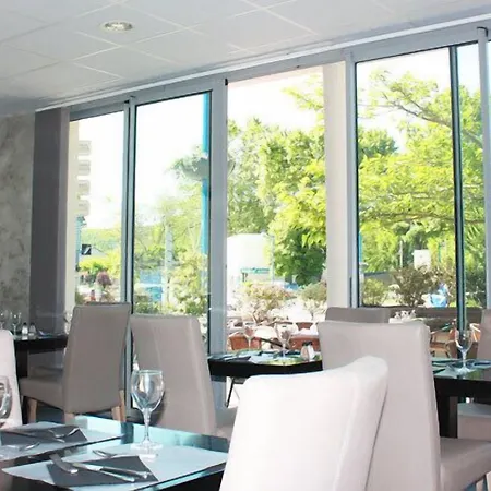 Le Midi 2* Montaigu-de-Quercy